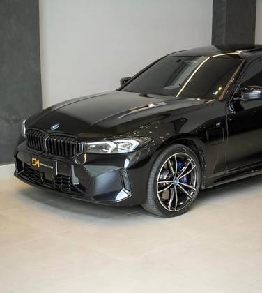 BMW 330e 2.0 16V TURBO HÍBRIDO M SPORT AUTOMÁTICO BMW 330e 2.0 16V TURBO HÍBRIDO M SPORT AUTOMÁTICO